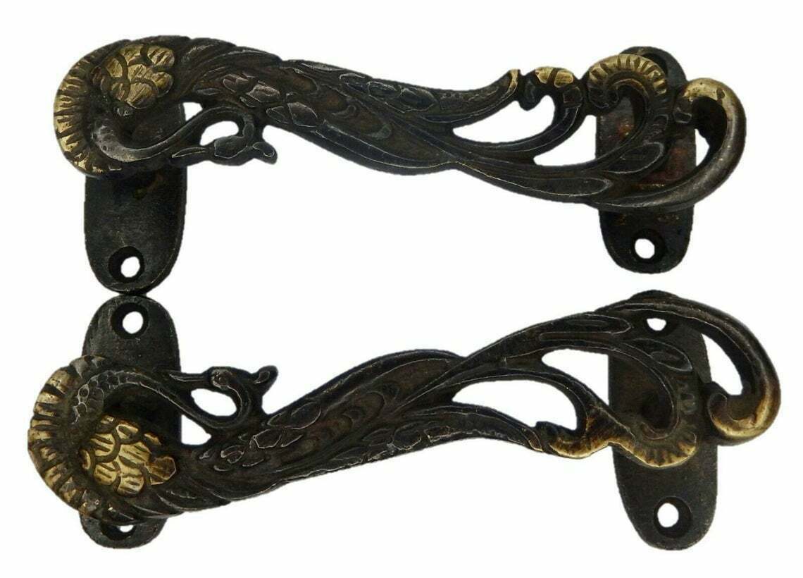 Peacock Door Handle Pair Oval Shape Base Cottage Pull Beautiful Bird Theme GTX