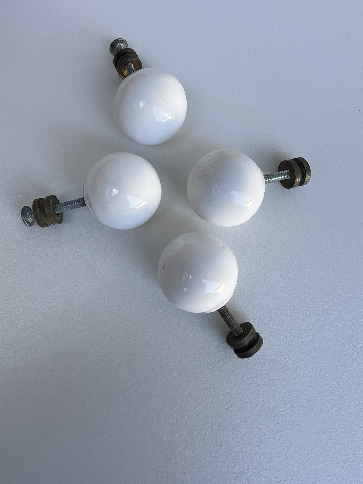 4pc MidCentury Genuine Kipp Stewart Drexel Declaration 1″ Knobs Pulls Porcelain