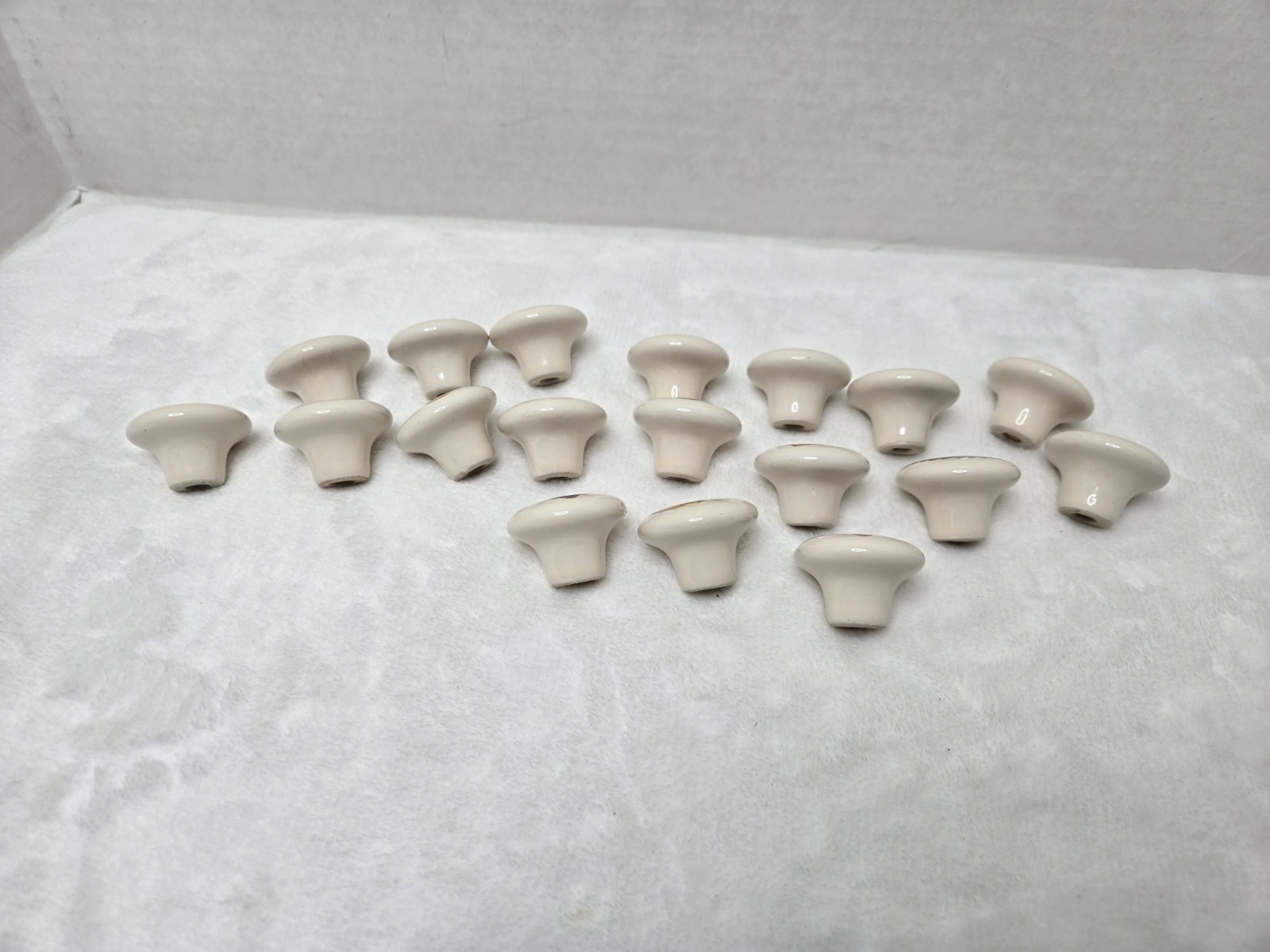 Set 18 Vintage 1 1/2″ Round Porcelain Drawer Pull Knobs, bears, bee, kettle