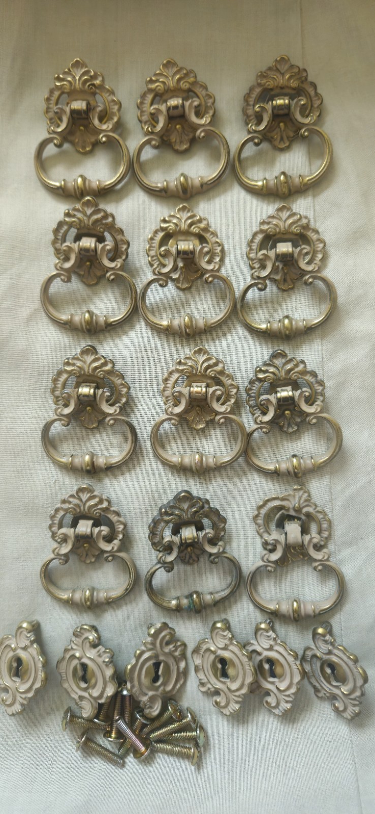 KBC Keeler Vintage Brass Drop Ring Bail Drawer Pull K983 And Keyhole Escutcheons