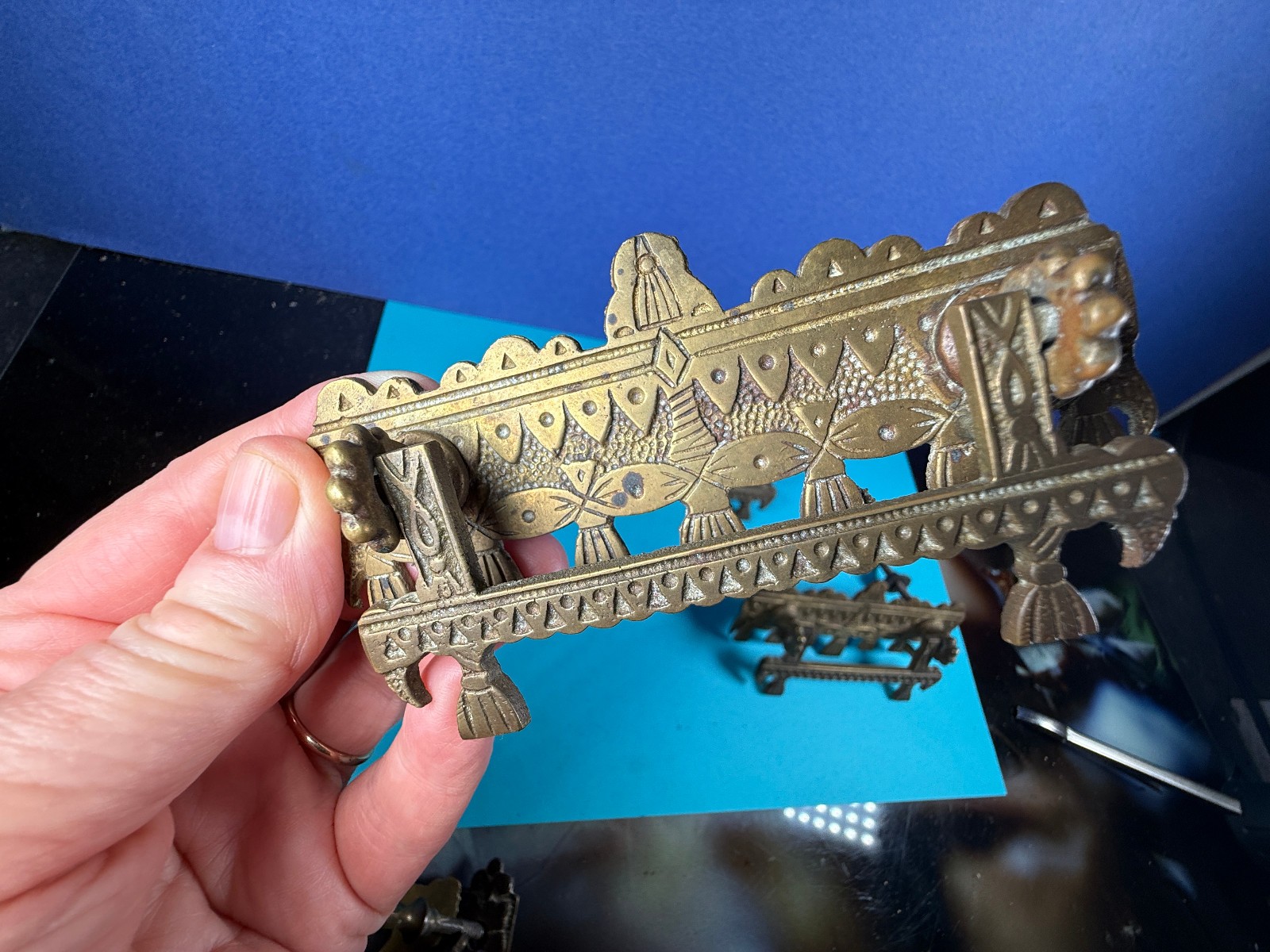 ANTIQUE VTG EASTLAKE VICTORIAN AESTHETIC ORNATE BRASS DRAW PULLS LOT X 3″ CENTER