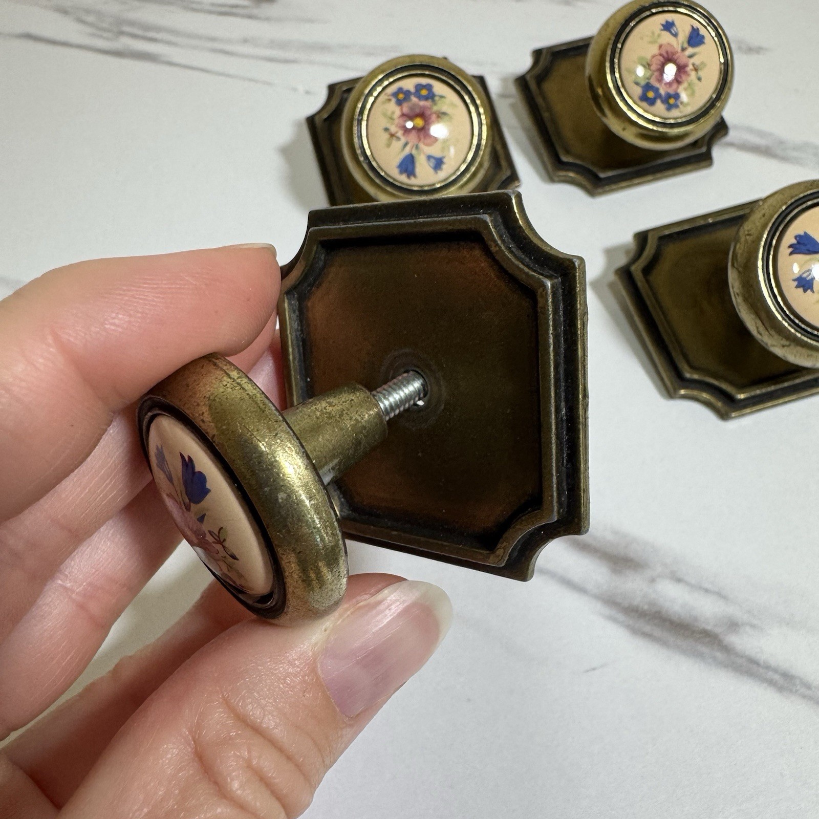 Amerock Brass & Porcelain Pink Blue Floral Pull Drawer Cabinet Knob-lot of 4