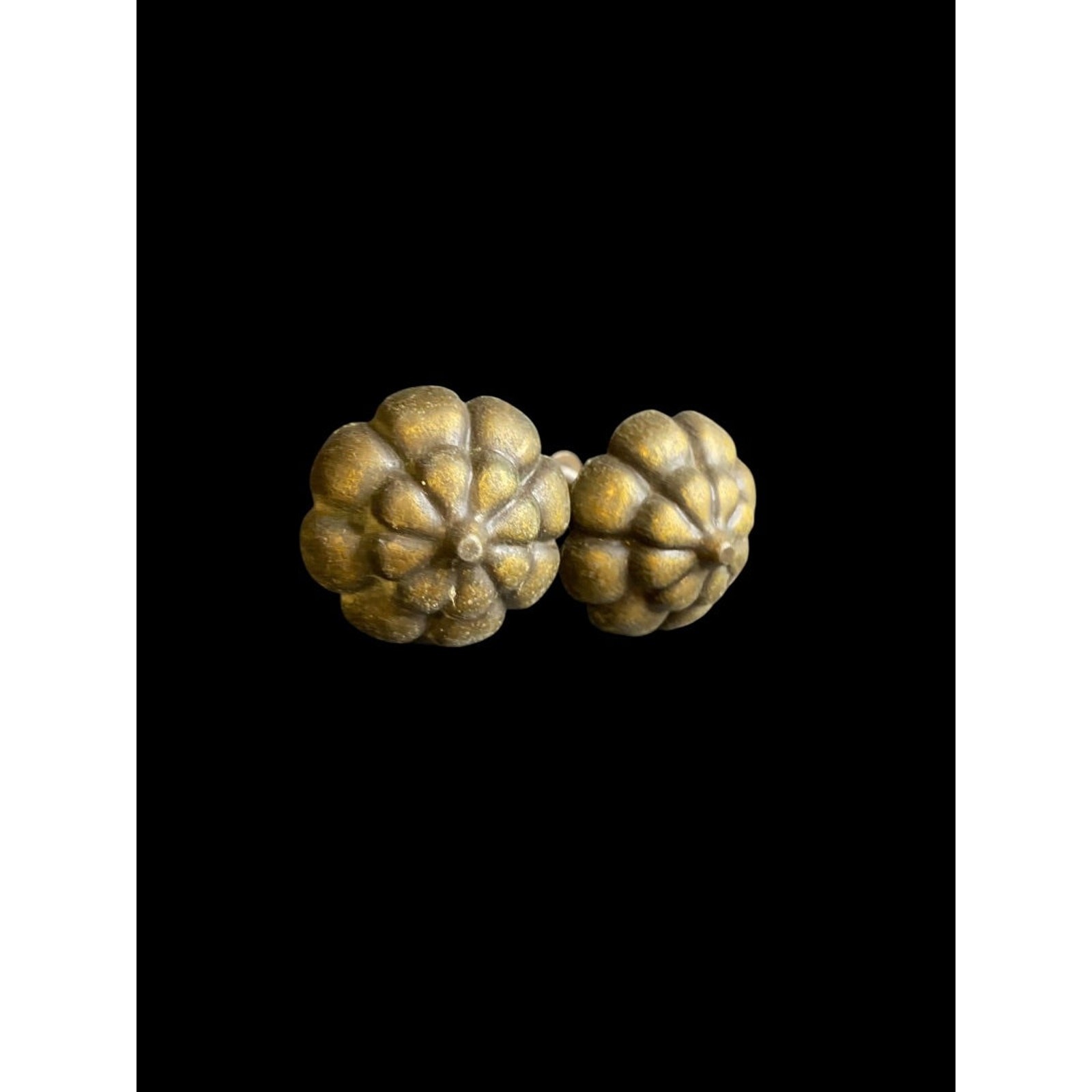 Set of 2 Brass Pumpkin Style Floral Drawer Pull Knobs 37mm 1.4″