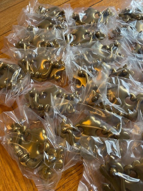 Set of 25 NEW Brass Chippendale Batwing Drawer Hardware Pull 3″ center