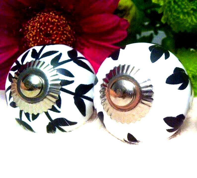 THREE Tulip Garden Knobs Shabby Chic Floral Drawer Pulls Black & White Vintage!