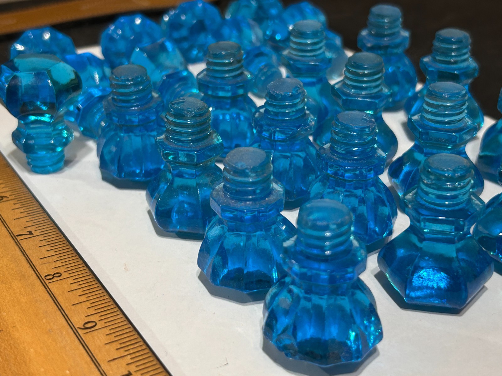 25 BEAUTIFUL ANTIQUE THREADED BLUE GLASS CABINET DOOR DRAWER PULLS KNOBS