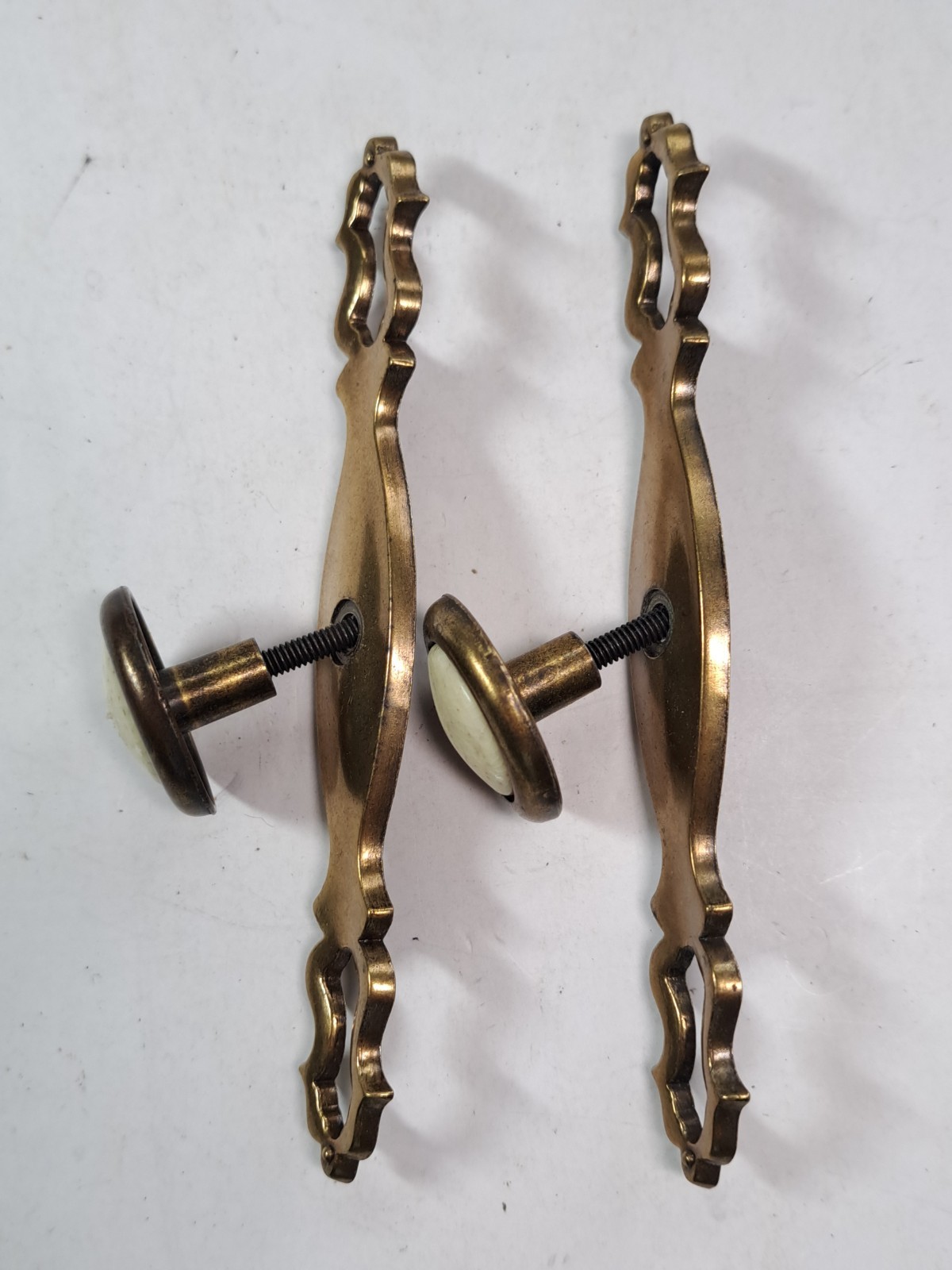 Set Of 2 Vintage Brass DRAWER PULL Knobs With Back Plates Canada Beige Center