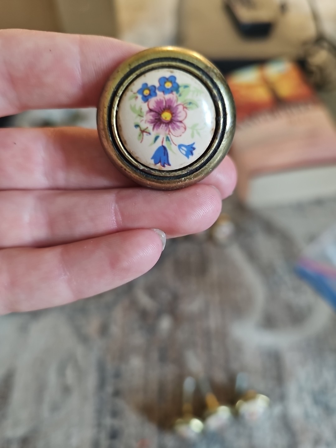 Amerock Brass & Porcelain Pink Blue Floral Pull Drawer Cabinet Knob-lot of 4