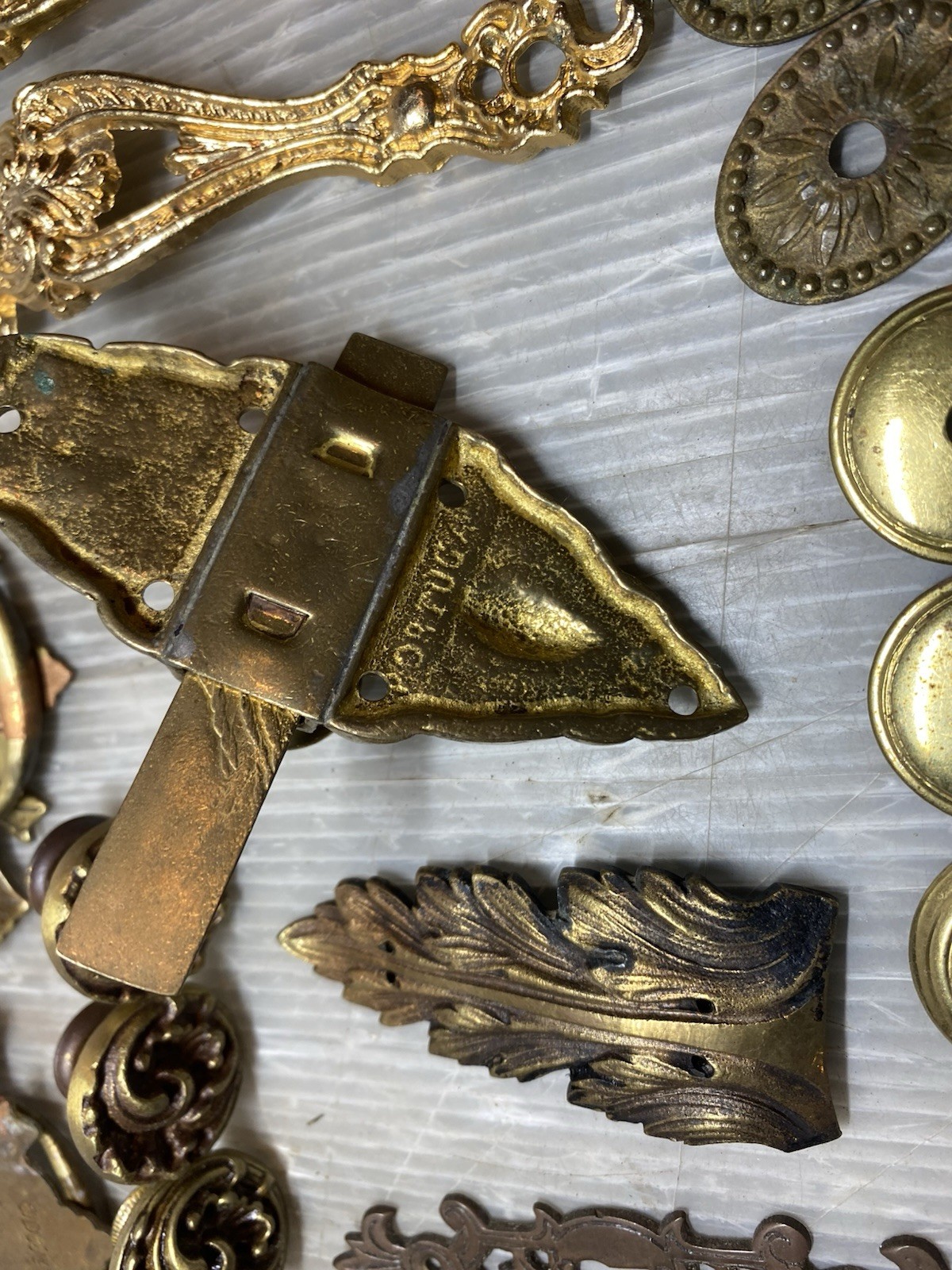 Vintage To Antique Mixed Miscellaneous Hardware Lot