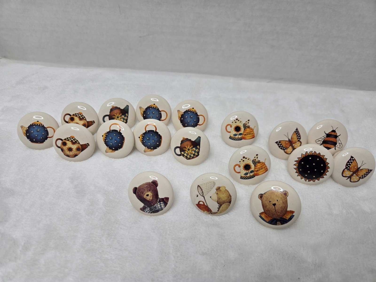 Set 18 Vintage 1 1/2″ Round Porcelain Drawer Pull Knobs, bears, bee, kettle