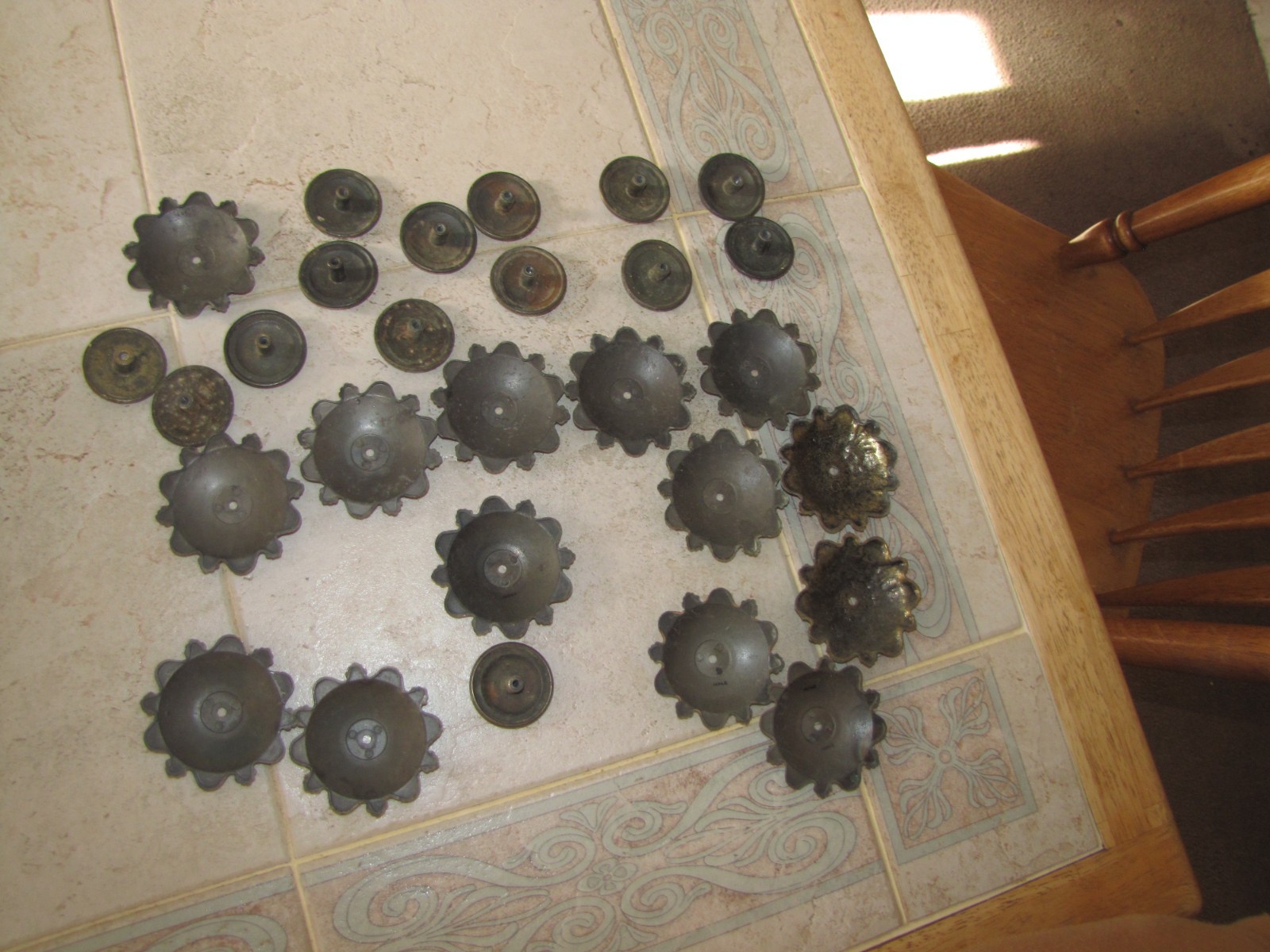 Vintage Ornate Brass Drawer Pull Knobs w/ Back Plate 3″ – Set of 14 JAPAN