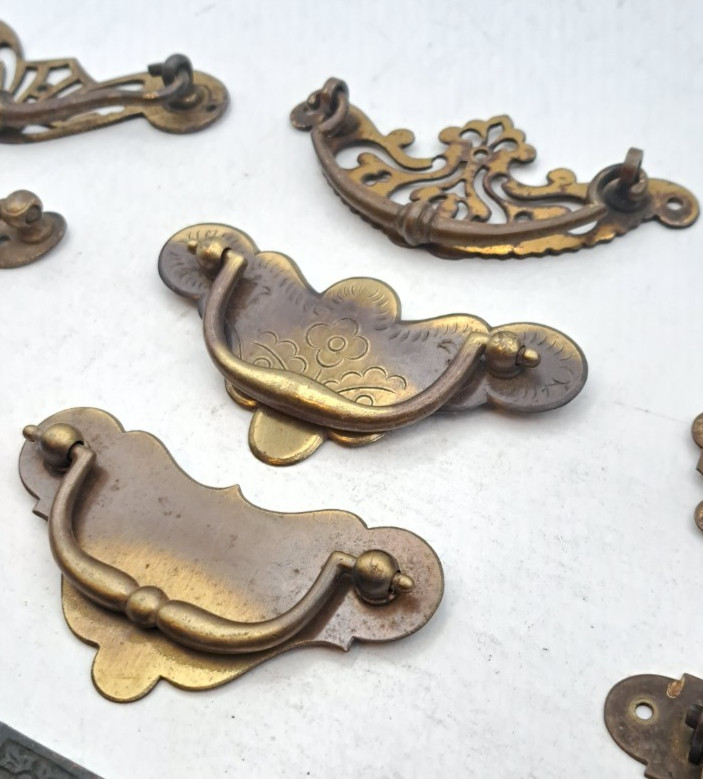 Lot of Mixed Antique/Vintage Hardware Furniture Drawer handles Metal Brass