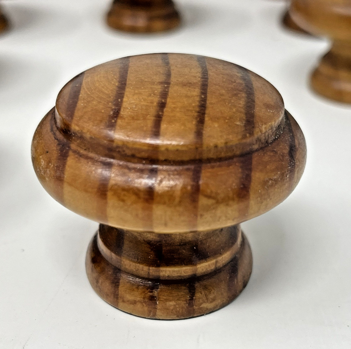 Vtg Lot of 26 Round Wood Drawer Cabinet Knobs Pulls Mushroom 1 1/2″ w 1″ Screws