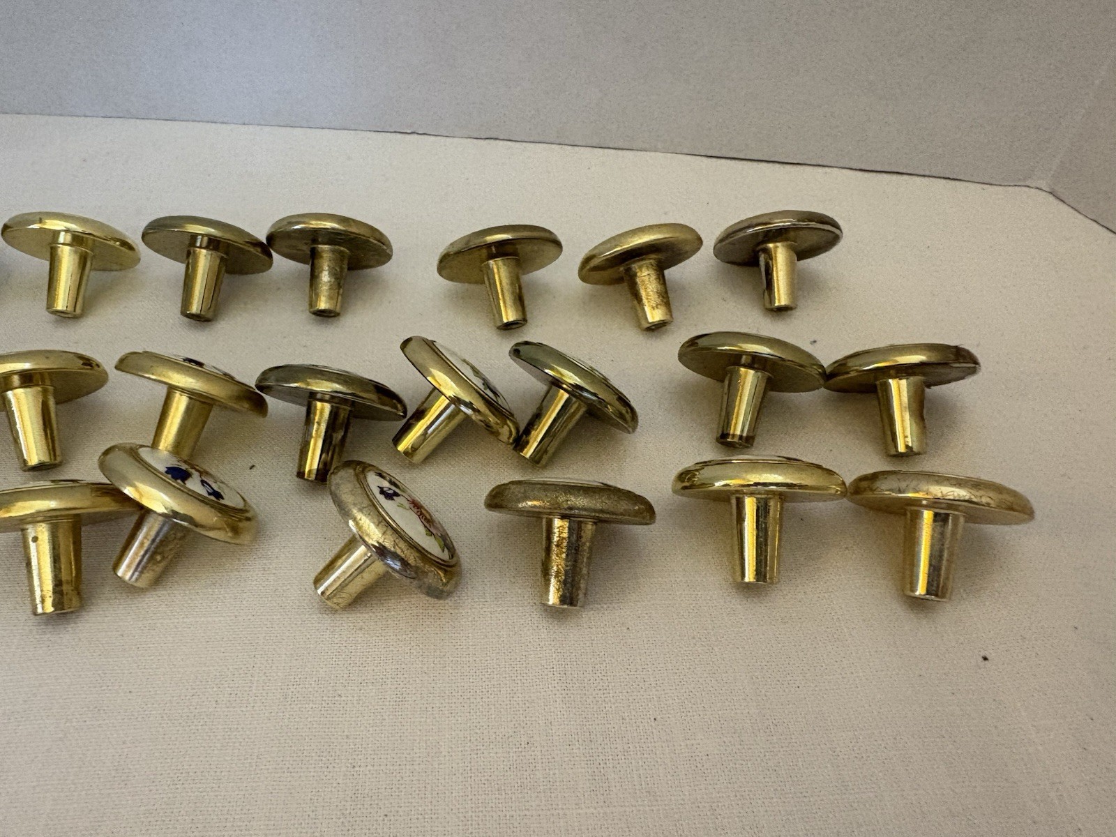 Amerock Brass and Porcelain Pink Blue Flower Drawer Knobs Set Of 30