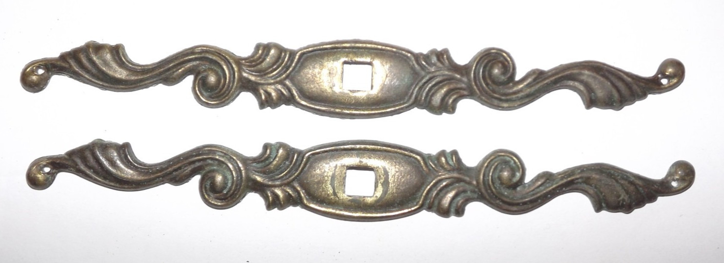 Vtg Lot 22 Drawer Pulls Backplates Salvage Rusty Brass Metal Repurpose Restore