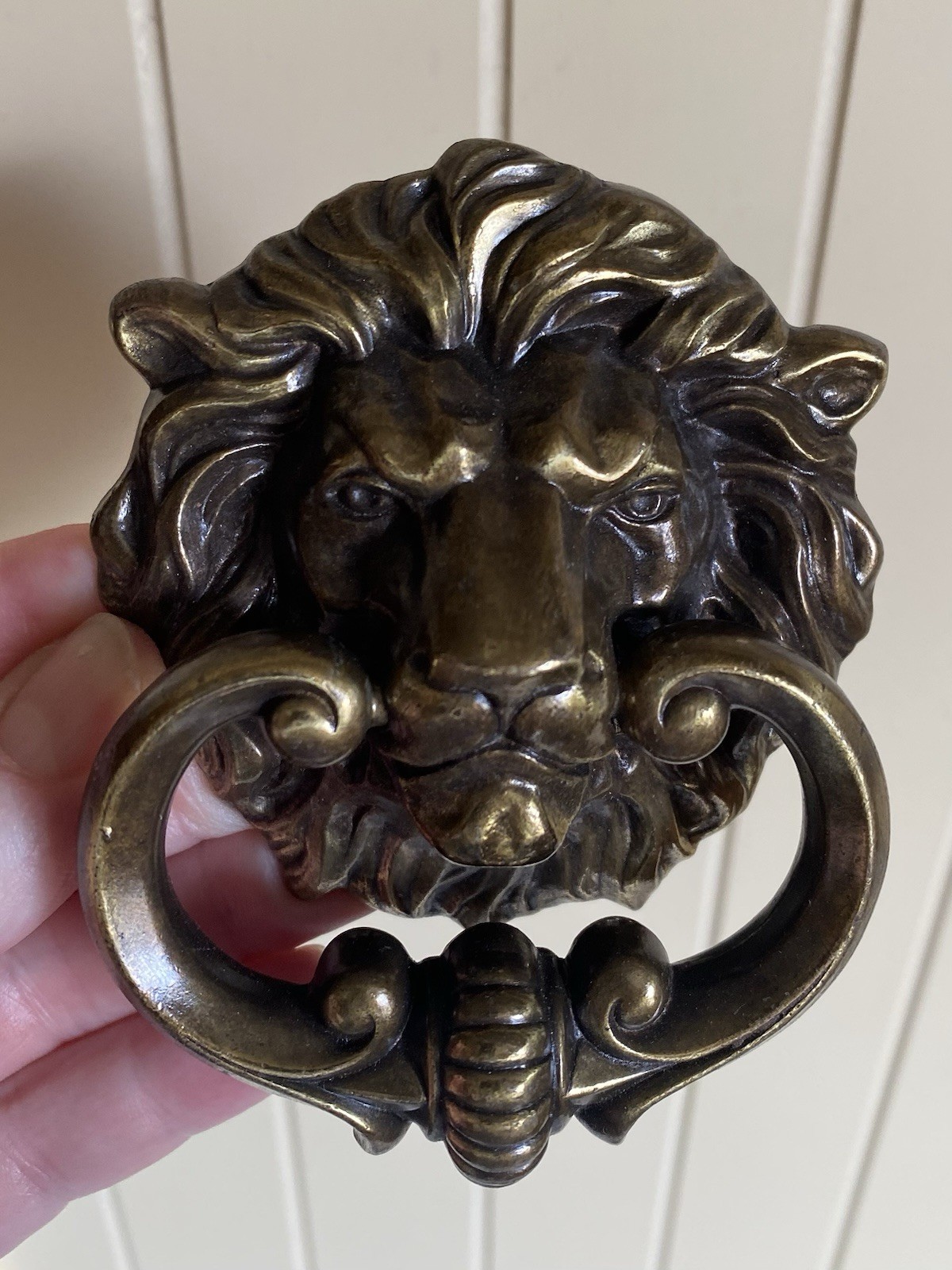 8 VTG Brass Bronze Metal Lion Head Drawer Chest Pulls Victorian Large & Small