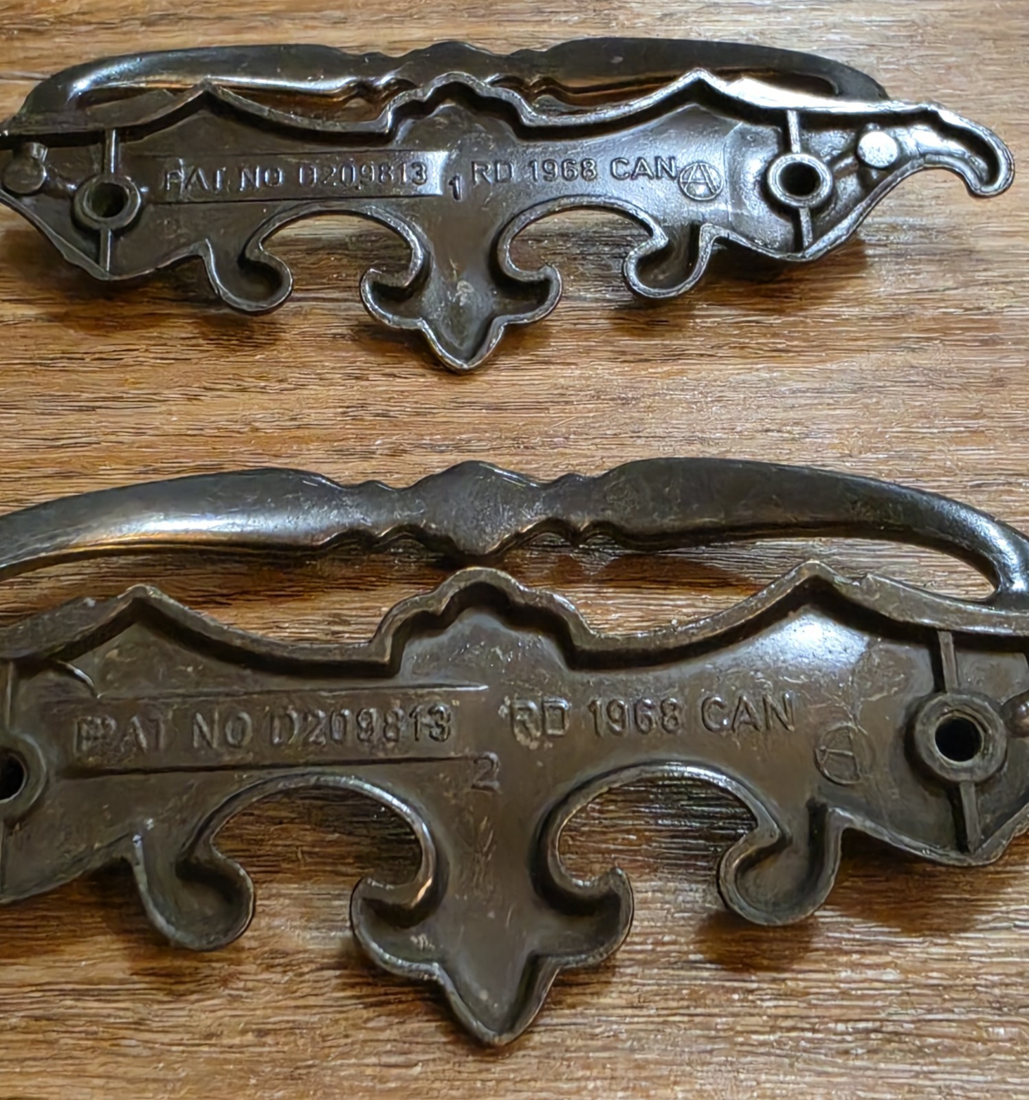 Brass Cabinet Drawer Pull D209813 Amerock RD 1968 Canada Set of 4 with Screws