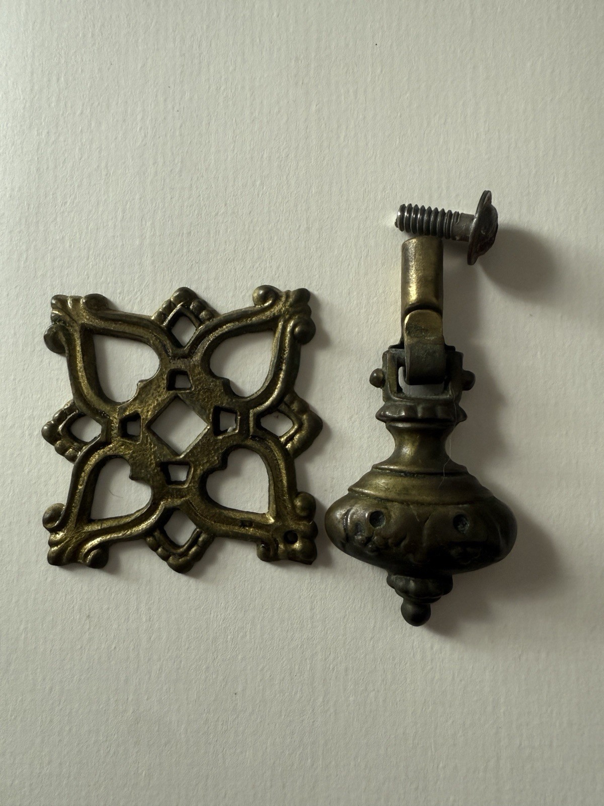 (6) Vintage Keller Brass Co Gothic Tudor Drop Bail Drawer Pulls KBC G606 Ornate