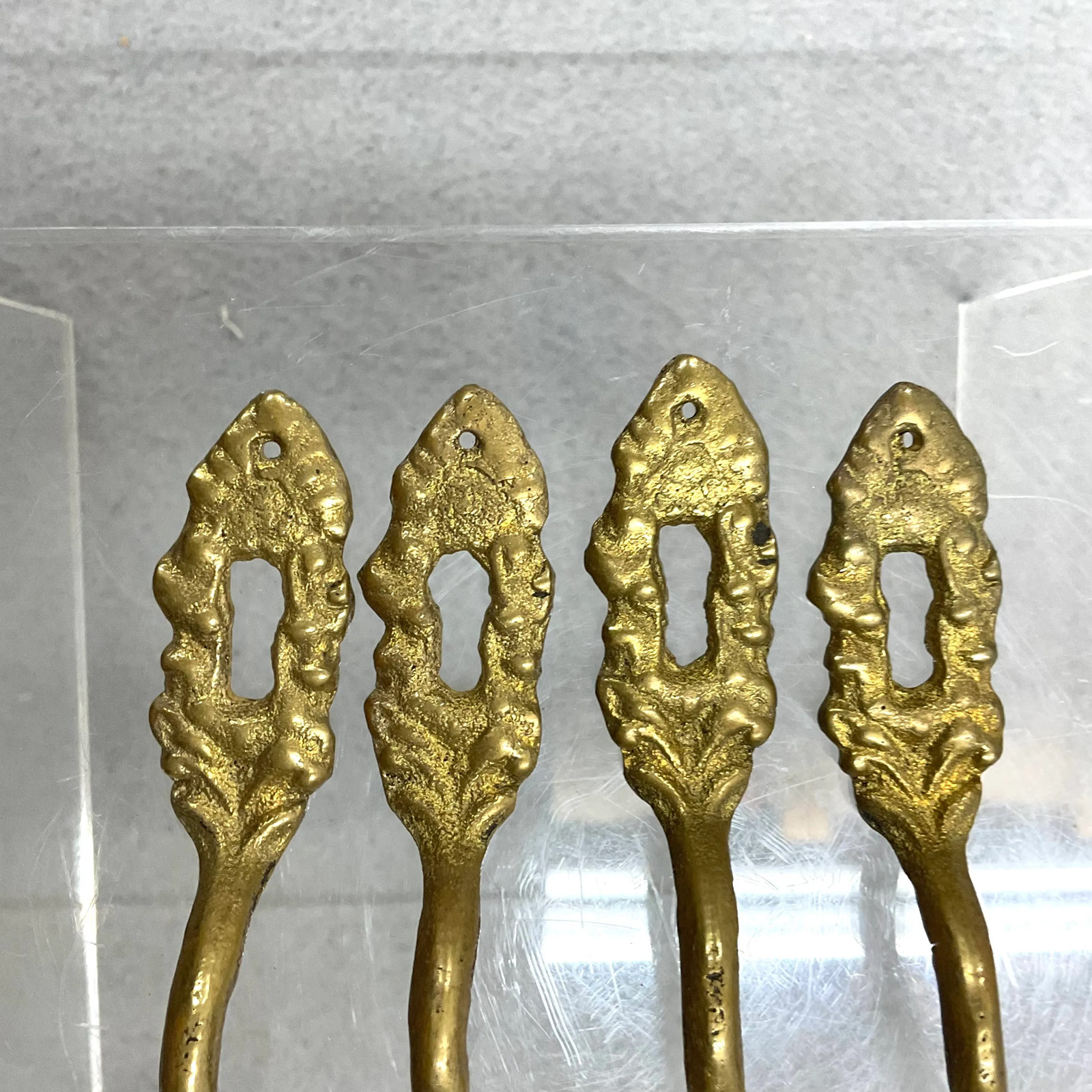 Ornate Floral Brass Decorative Door / Drawer Pulls Keyhole Hardware Set of 4