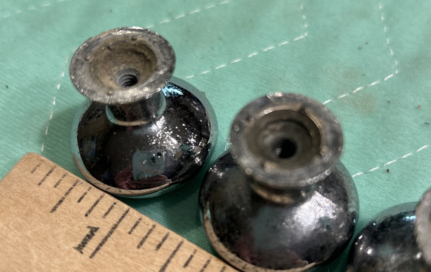 VINTAGE ART DECO CHROME DRAWER PULL CABINET DOOR KNOB Set of 4