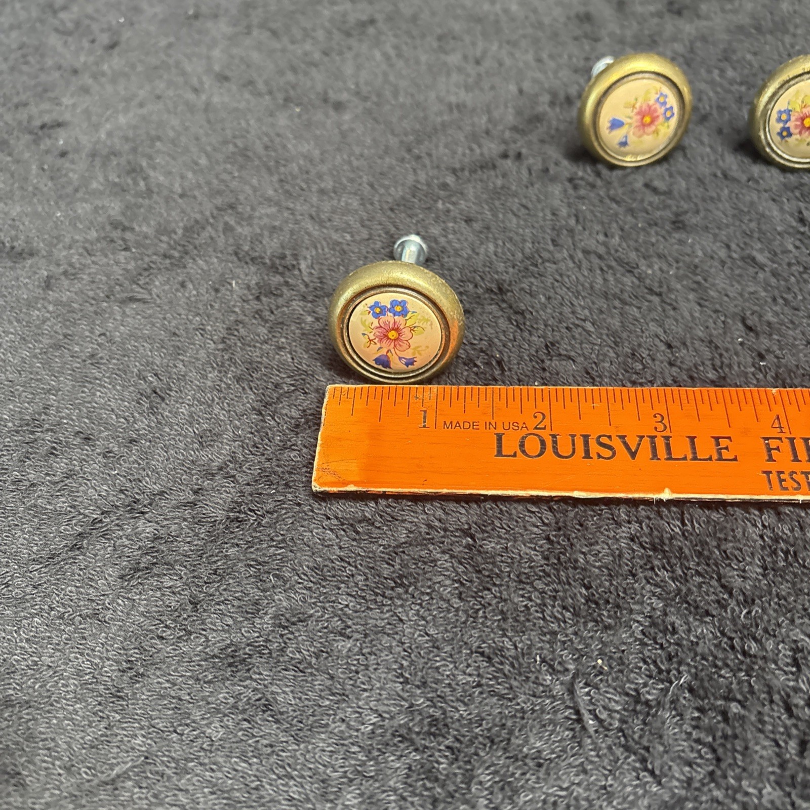 Lot of 4 Brass and Porcelain Blue/Pink Flower Drawer Pulls Door Knobs R7