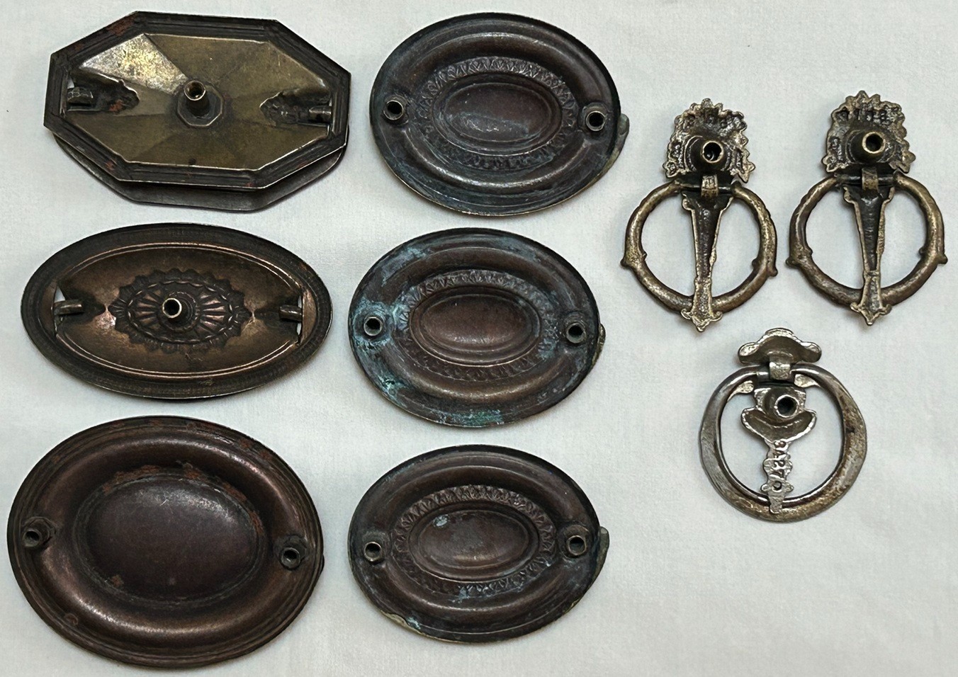 Vintage Hepplewhite Brass Drawer Pulls Handles & Victorian Ring Pulls Mixed Lot