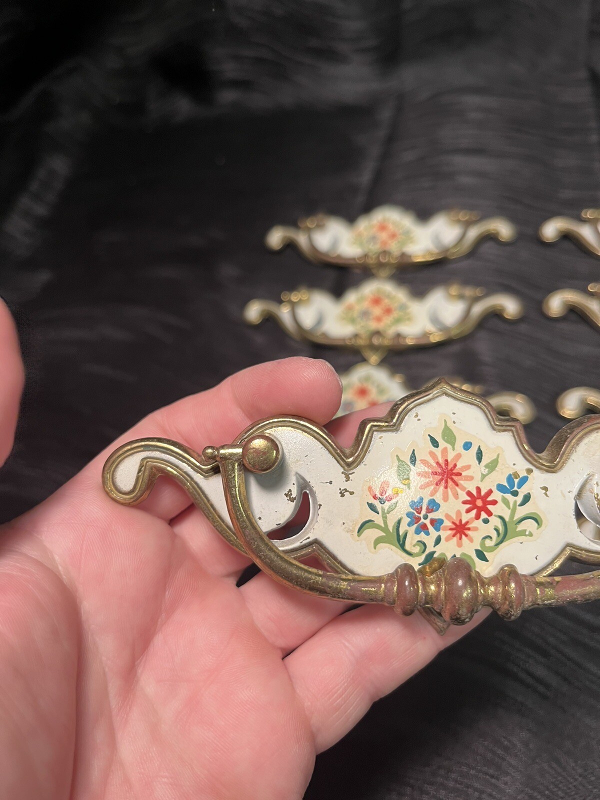 8pc Vintage Brass Drop Bale Dresser Cabinet Drawer Pulls White Floral Design