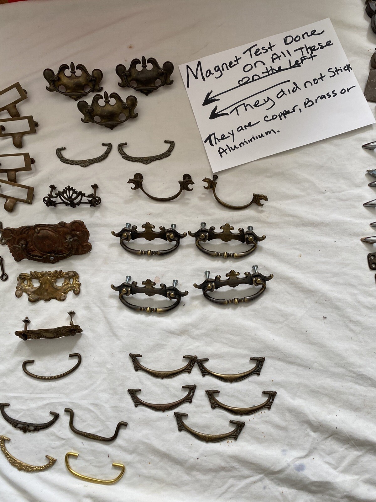 VINTAGE/MODERN DRAWER CABINET KNOBS PULLS & ACCESSORIES-MIXED LOT OF 141