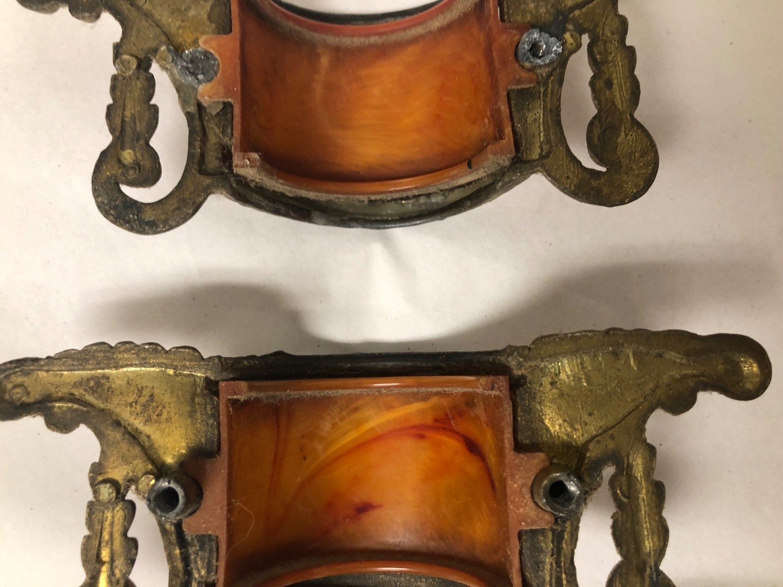 WATERFALL DRESSER PULL ART DECO BOW BUTTERSCOTCH BAKELITE IN CAST METAL VNTG SET