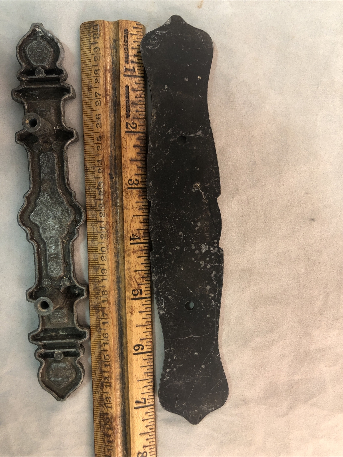 1 Vintage 6 3/4” Gothic Metal Dresser Cabinet Drawer Pull Handle Back Plate 9588