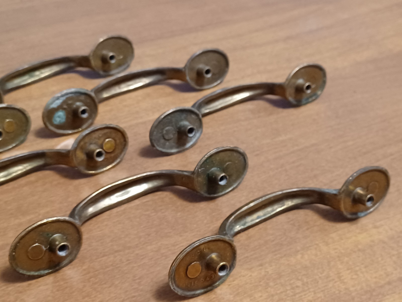 Vintage KBC Drawer Pulls DISTRESSED Keeler Brass Co N16643 (Lot Of 7)