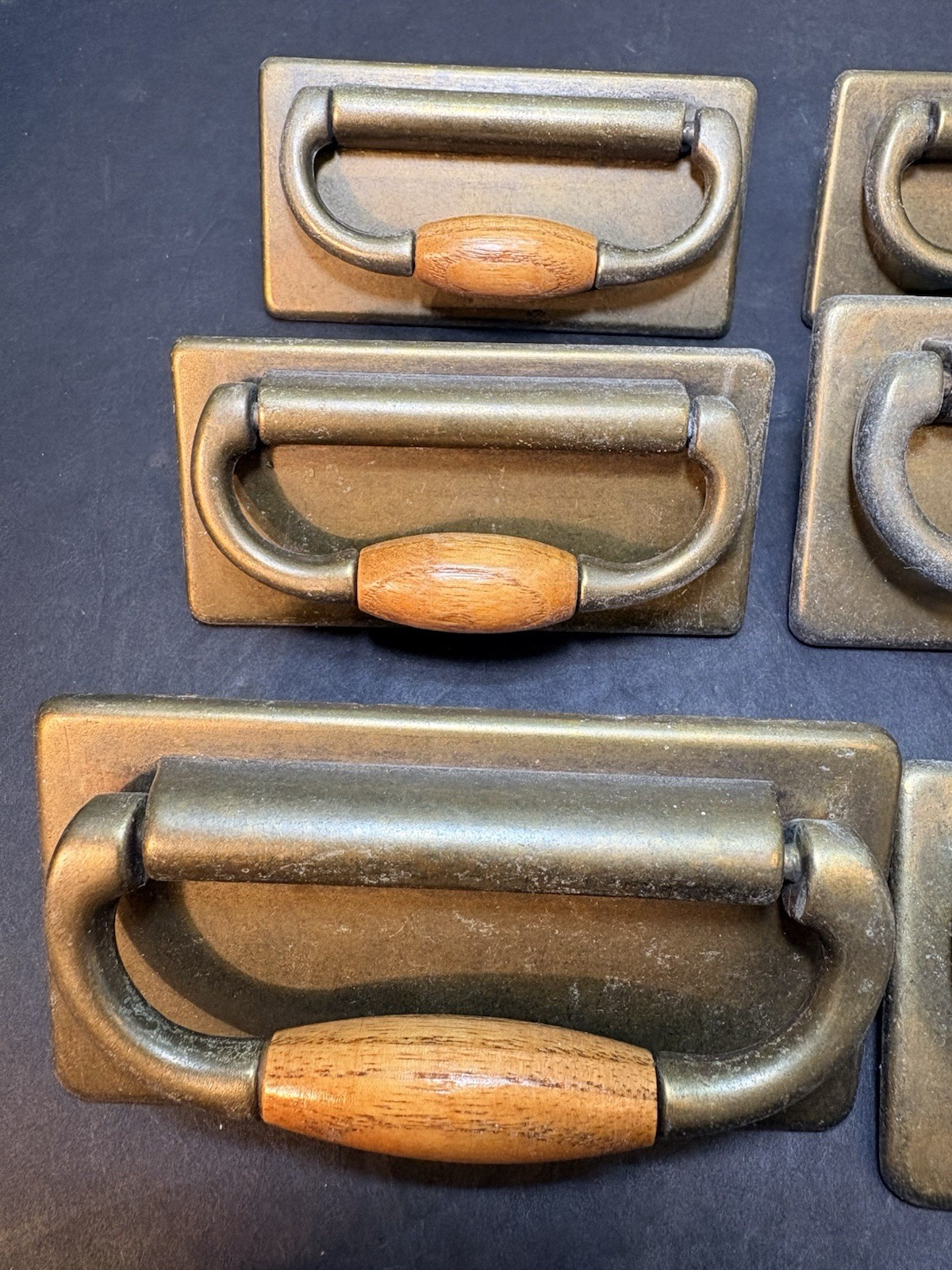 Vintage Bronze Tone Metal & Wood Drawer Pull Set Of 7 – 1997