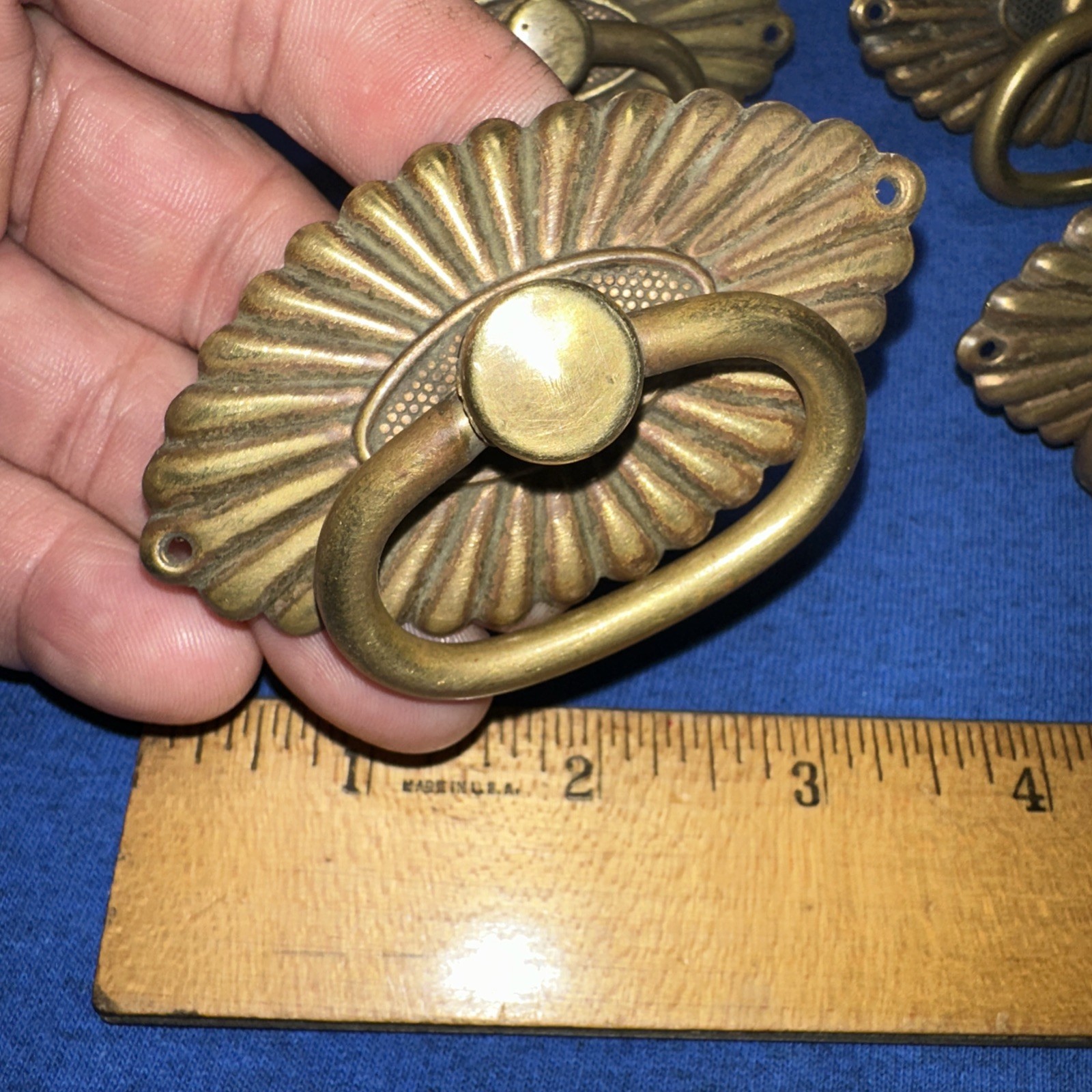 Vintage Brass Drawer Pulls, cabinet Handles lot of 4. Seashell Look Elegant