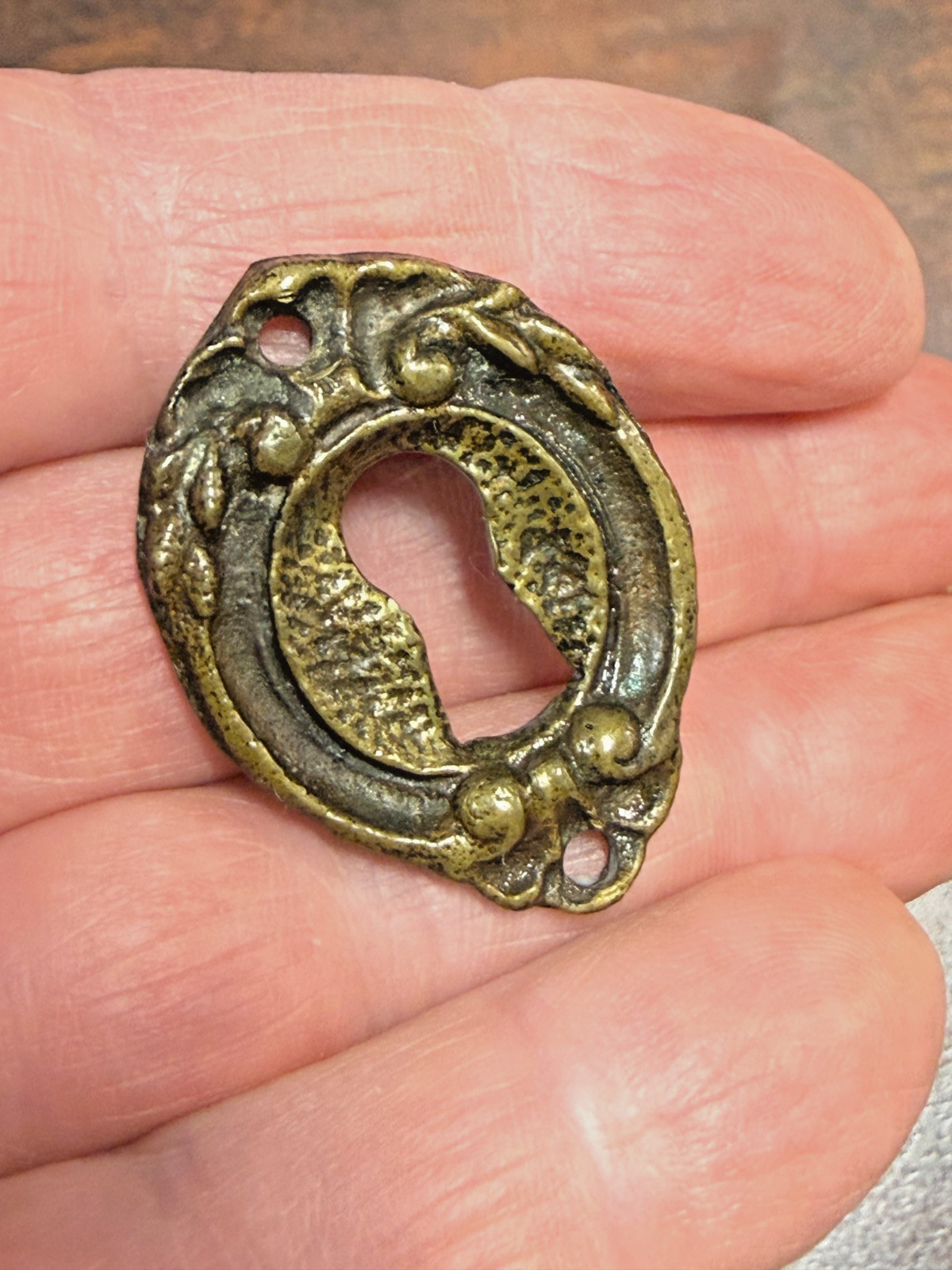 ANTIQUE SALVAGE FRENCH KEY ESCUTCHEON PLATE w/Screws NOT REPRODUCTION Buy Each