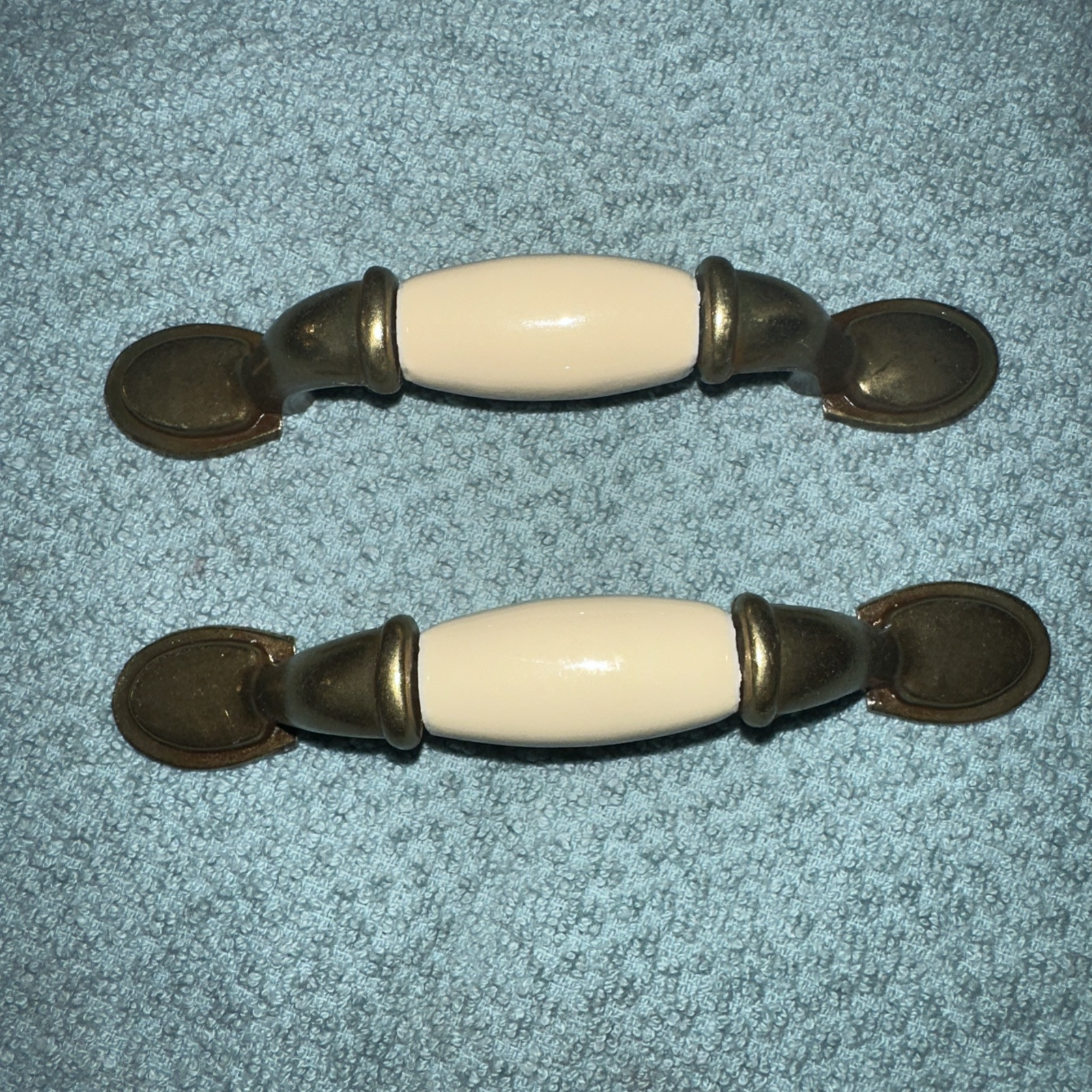 Cast Brass & Porcelain Drawer Handle Pulls Bureau Cabinet Door Elegant Cream
