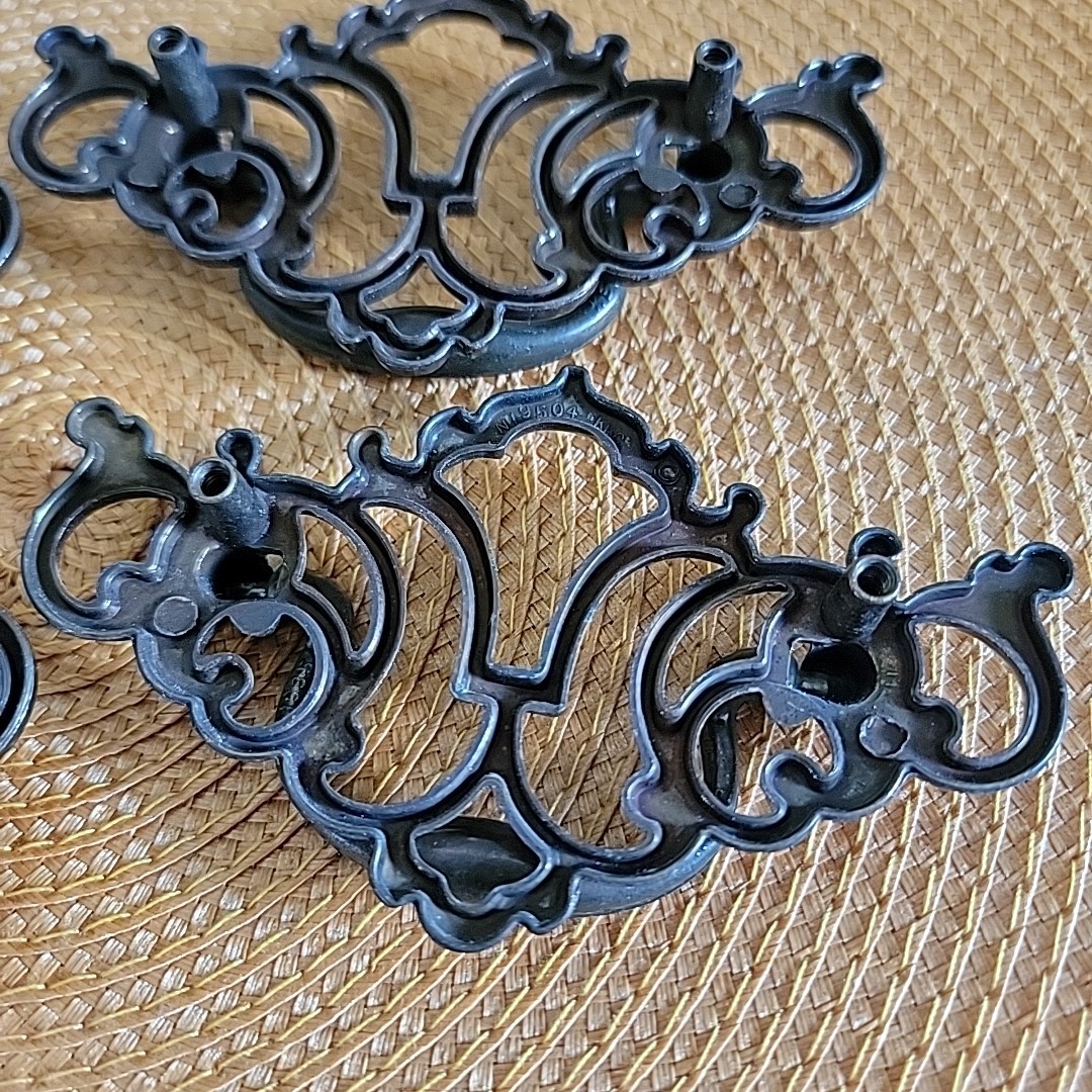 Lot of 4 VTG Brass Metal Drawer Pulls Handles Batwing Keeler Brass Co KBC3 N1935