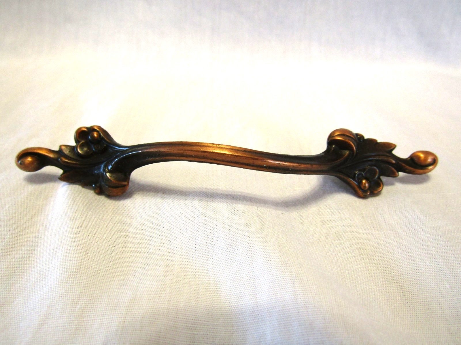 Vintage Antique Copper Flash Curved Leafy Ends Drawer Pull Cabinet Door Handle