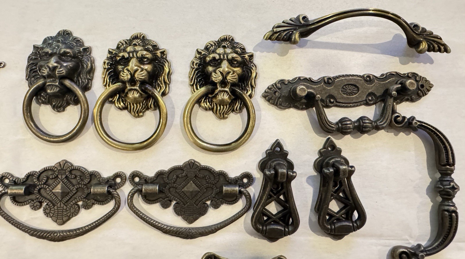40 Pc Vintage Style Cabinet Hardware Lot Drawer Pulls Knobs Escutcheons Brass