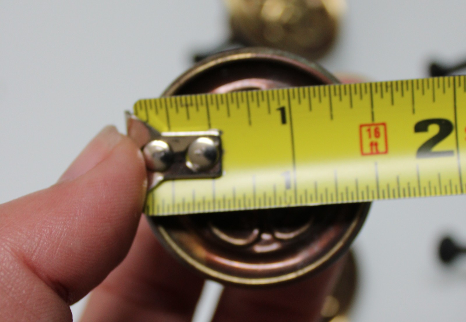 Vintage Brass Tone Floral Cabinet Knob Drawer Pull 1.5″ Round Single