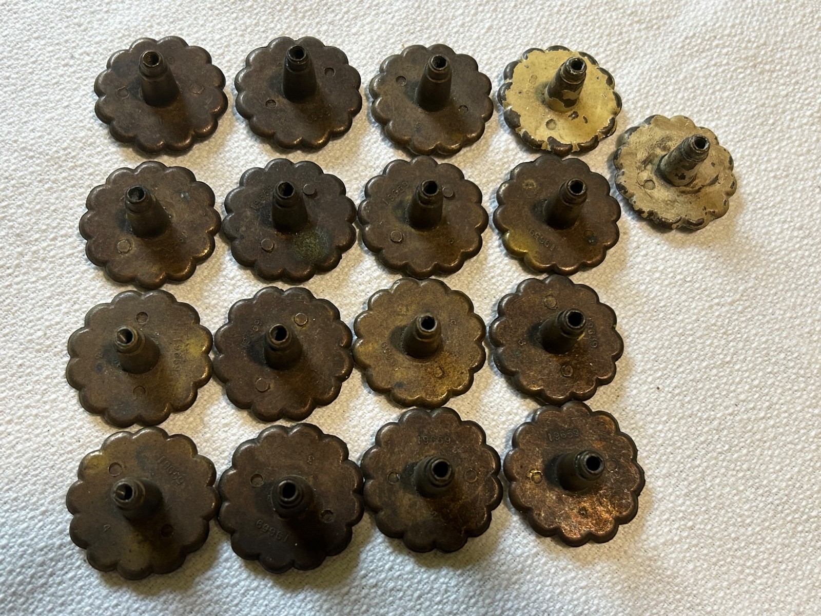 Lot 17 Vintage 60s Brass Ornate Drawer Pulls Floral Cabinet Knobs Round MCM