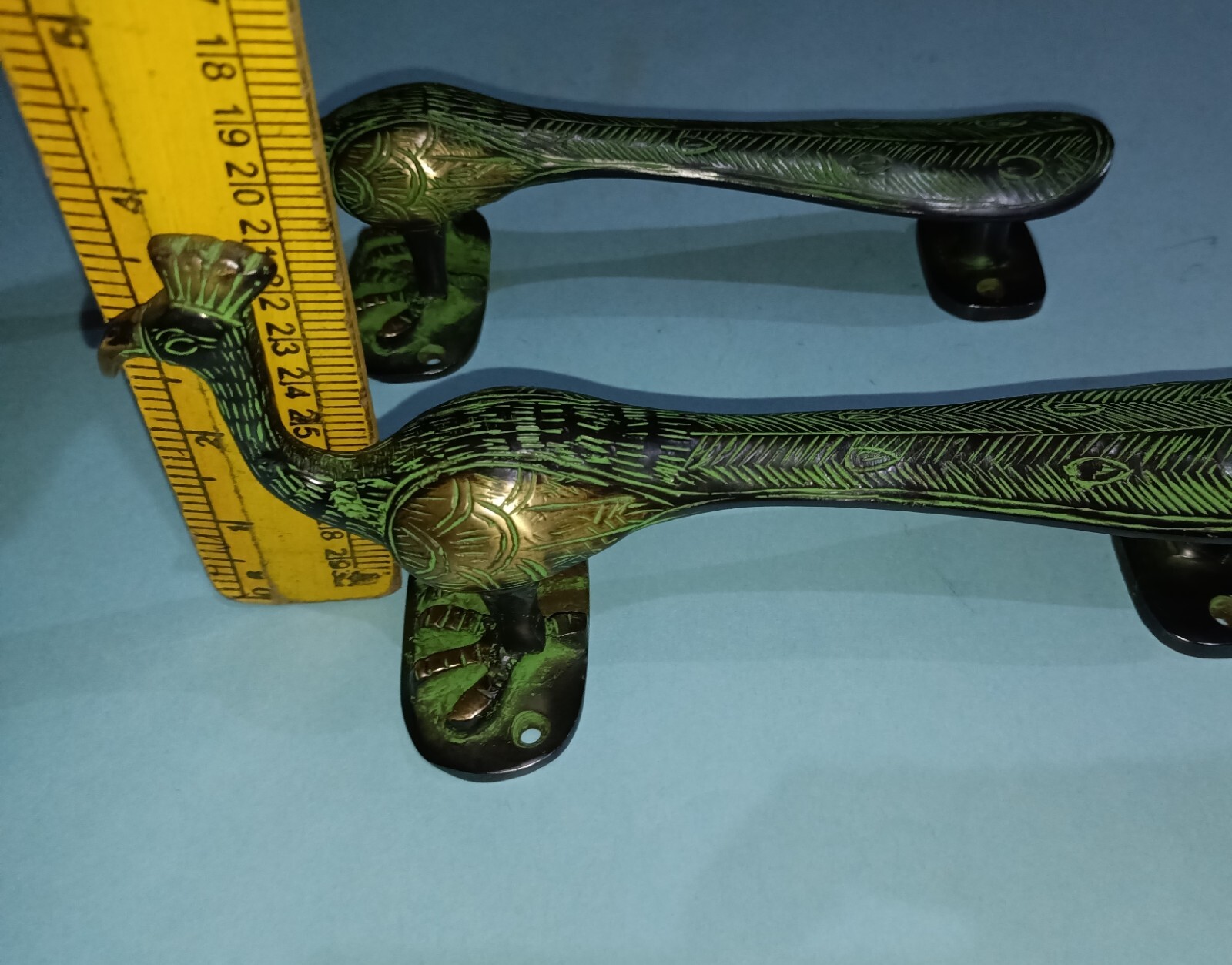 Bird Shape Door Pull Grip Victorian Brass Peacock Handle With Fingers Base HK503