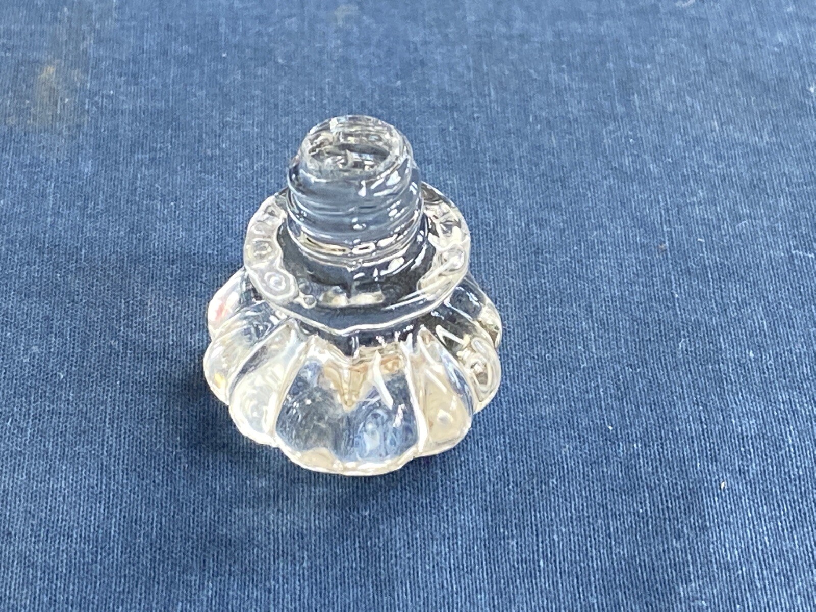 Antique Clear Glass Round Scalloped Drawer Pull Knob 1″ with Glass Screw