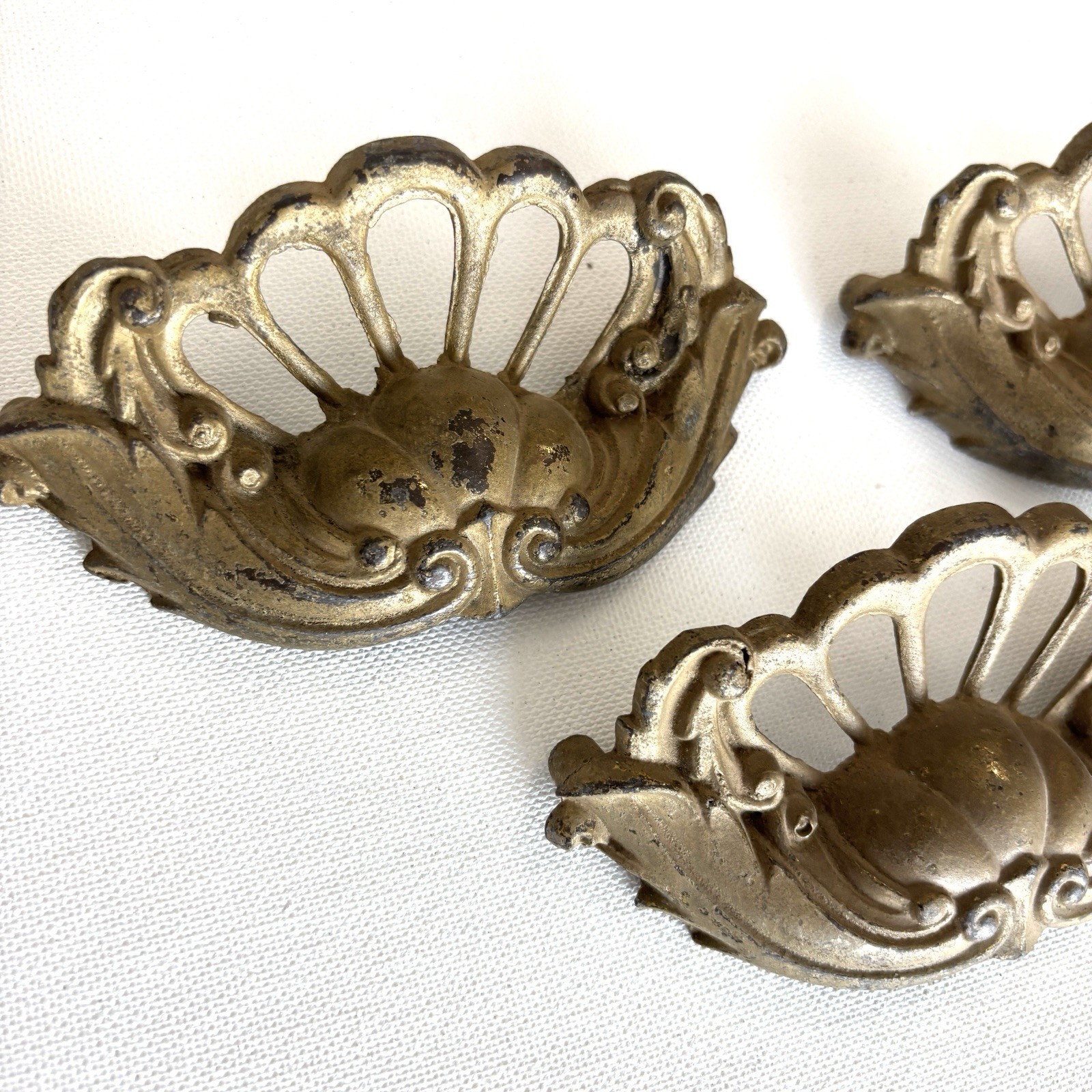 3 door drawer pulls handles hardware antique ornate 1800’s Victorian furniture