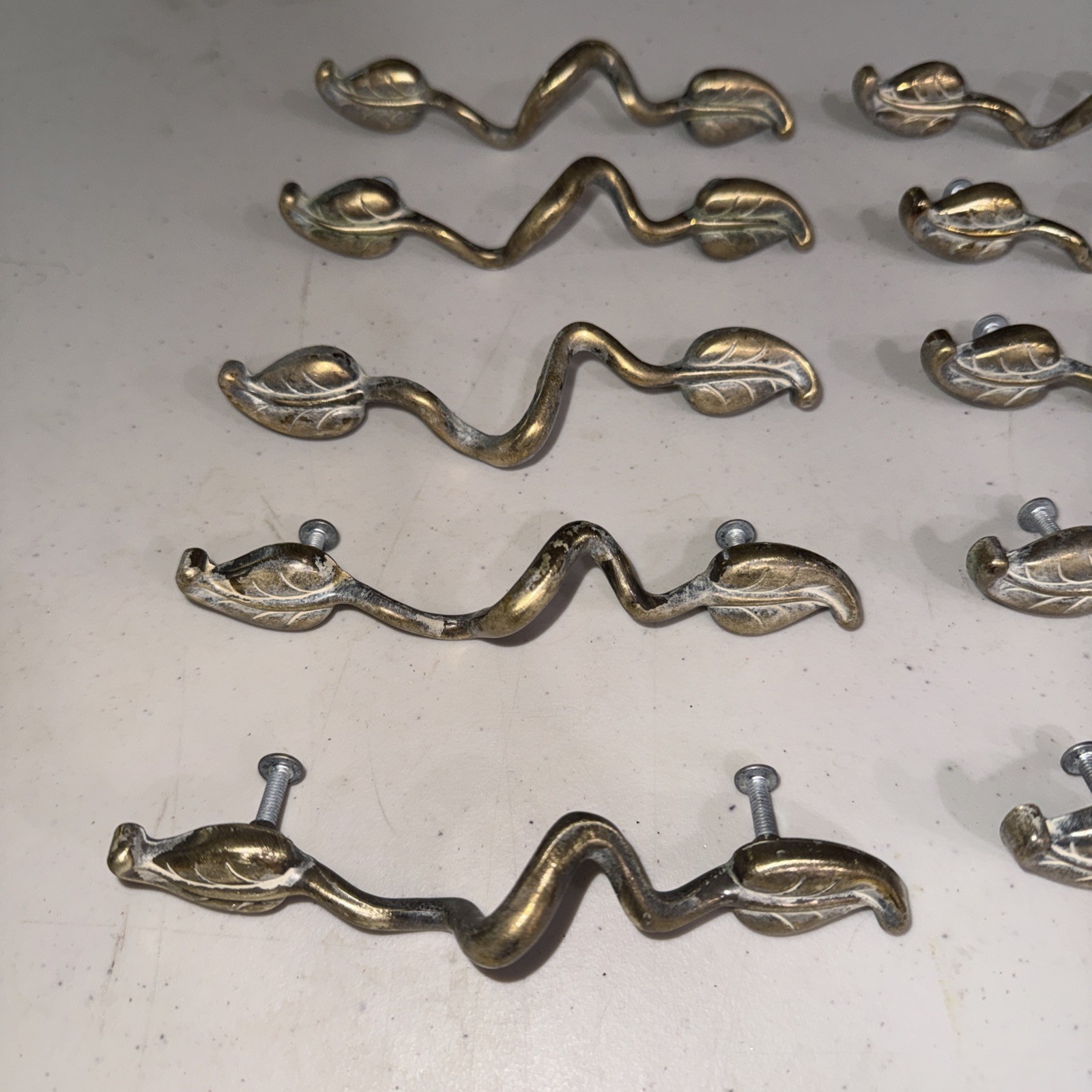 Set of 14 KBC Keeler Brass 45966 Leaf Vine Cabinet Drawer Pulls 3-3/4″ CTC