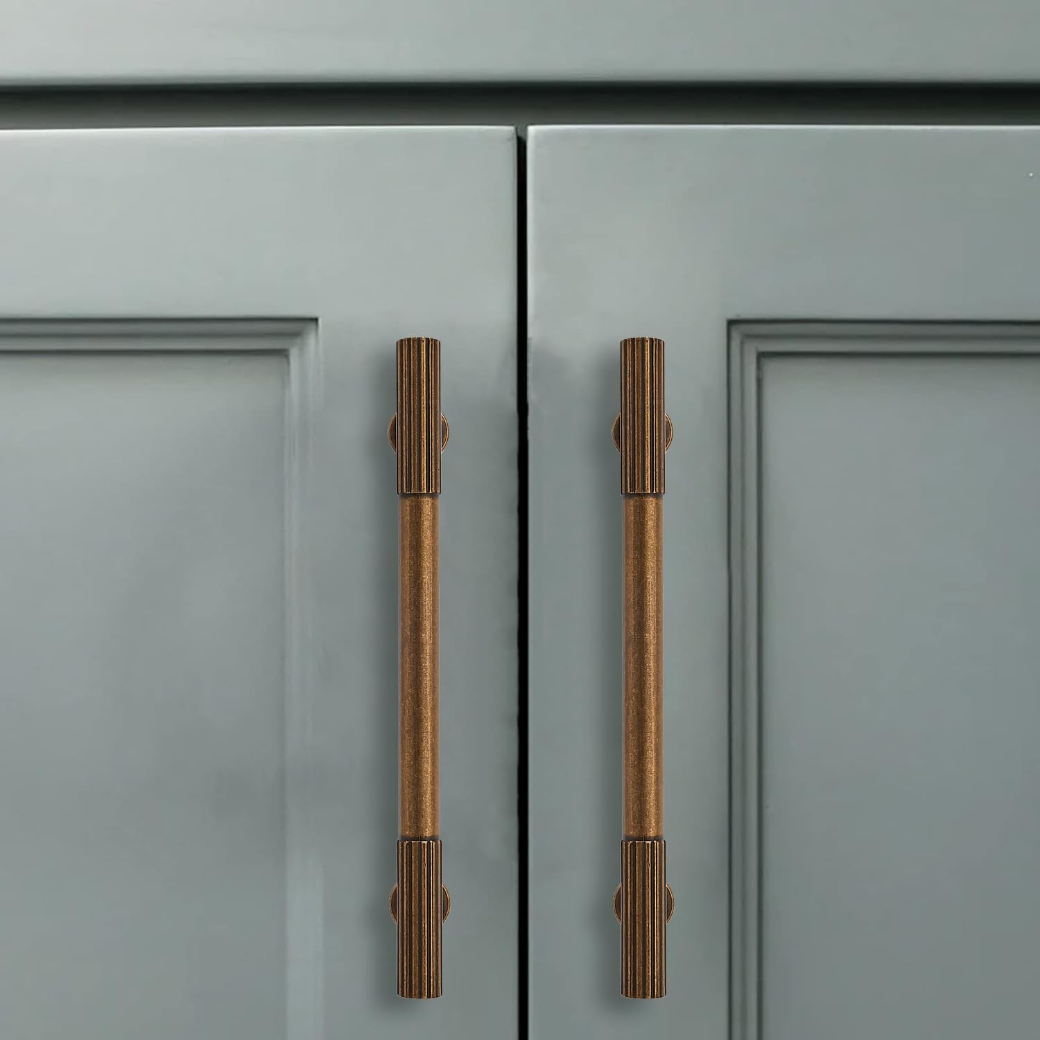 Cabdm 10Pack 3.5Inch Solid Kitchen Cabinet Handles Antique Brass Cabinet Pulls