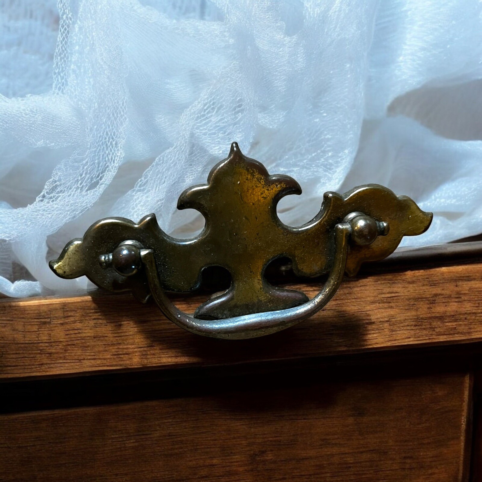 Vintage Batwing Style Drawer Pulls: 15 Available, unmarked, and No Screws
