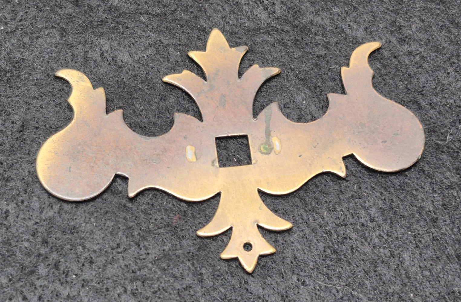 Antique Chippendale Colonial Drawer Cabinet Pull Back Plate Furniture Hardware