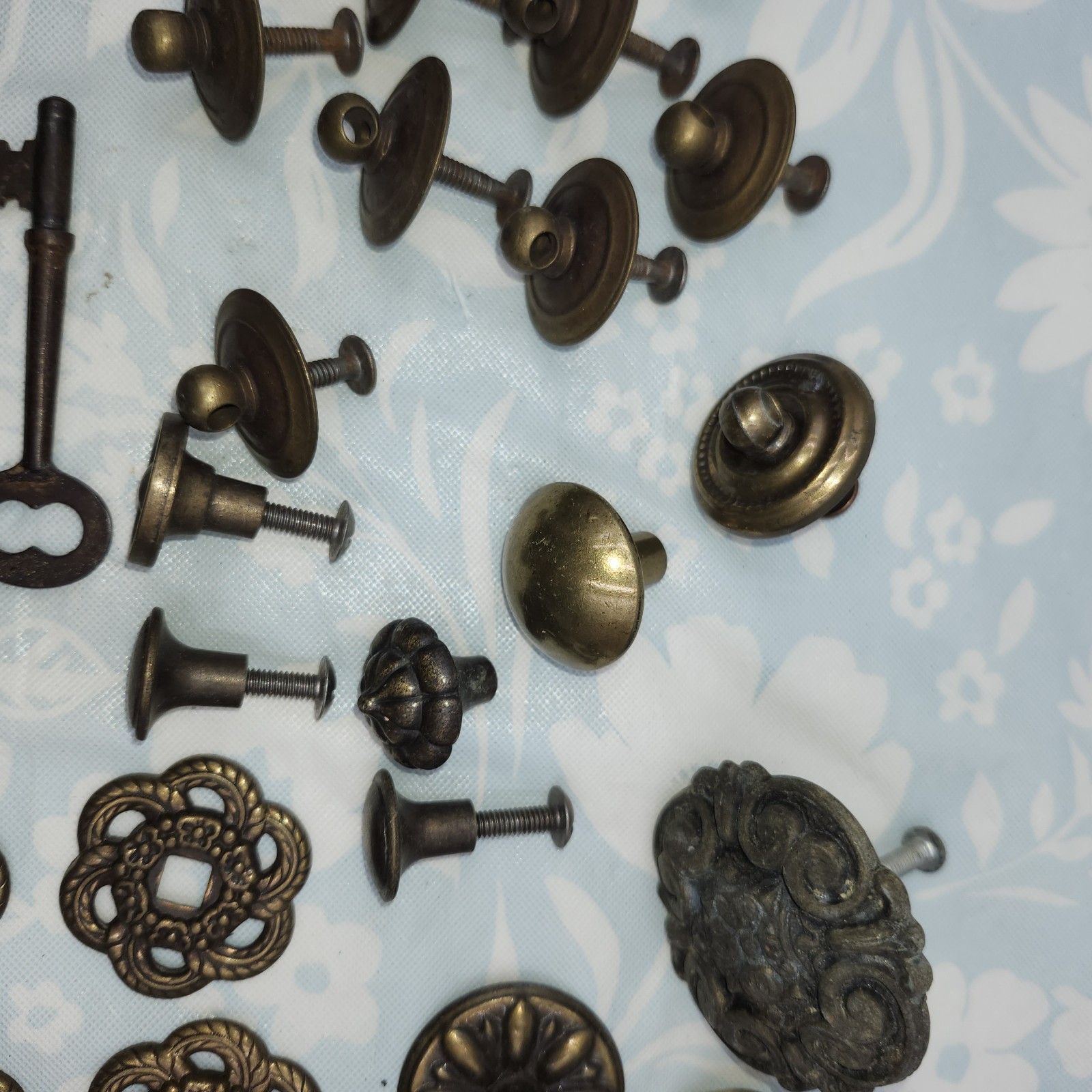 Lot antique bronze Vintage furniture Knobs & bail pulls stamped brass key hole