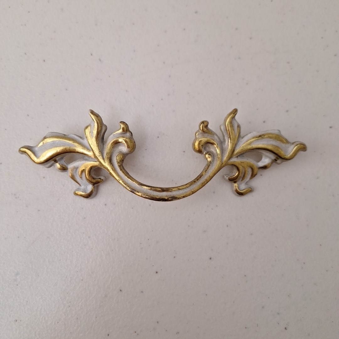 Vintage Antique MCM Ornate Solid Brass Drawer Pulls Door Handles, Set of 3