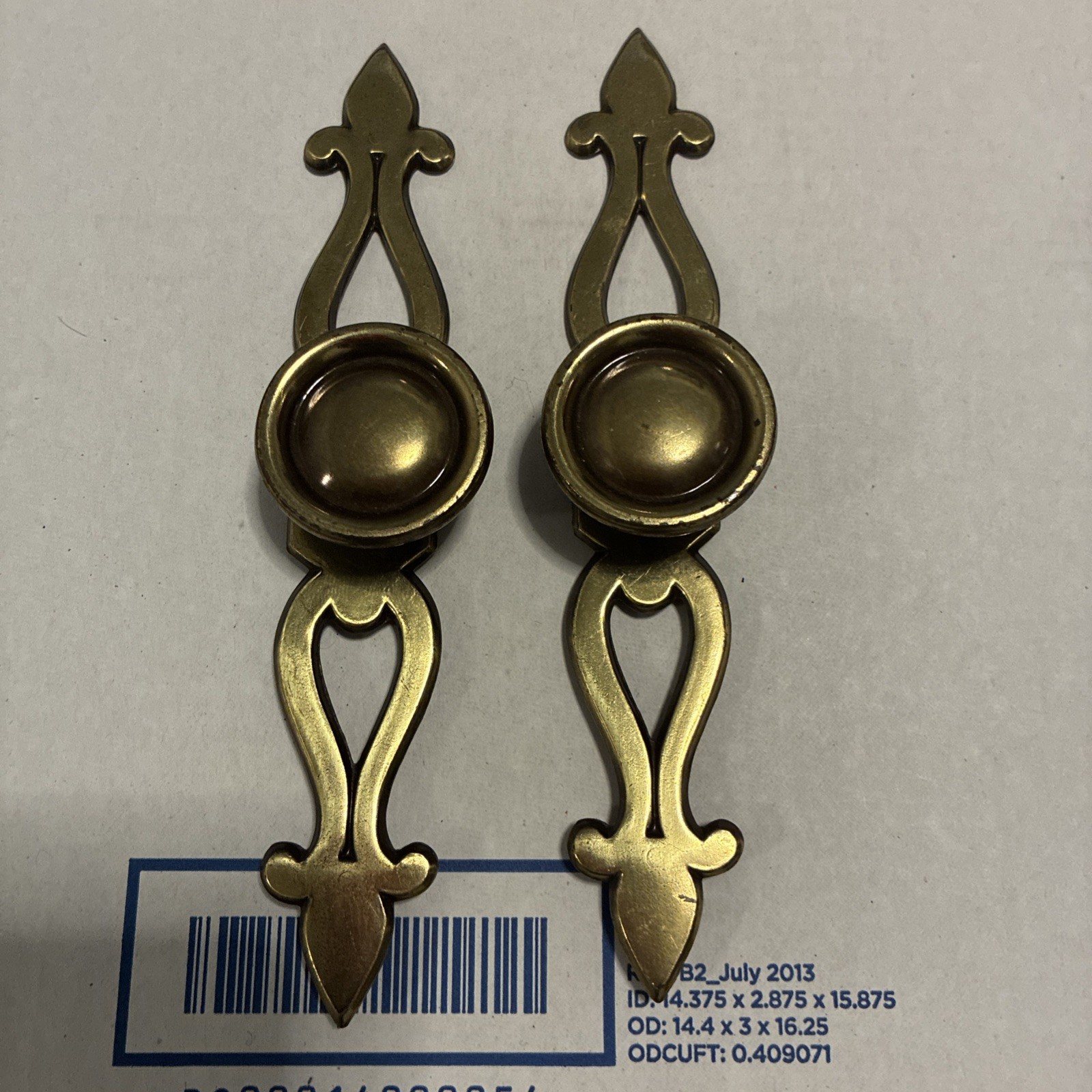 2pcsVintage Pennsylvania House Keeler Brass Co. KBC Cabinet Knobs & Backplates